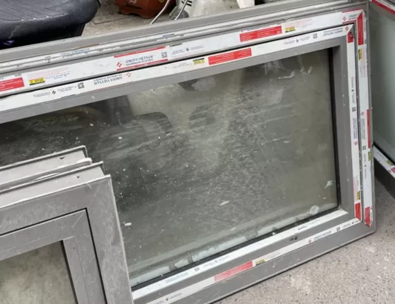 Thu mua phế liệu cửa nhôm