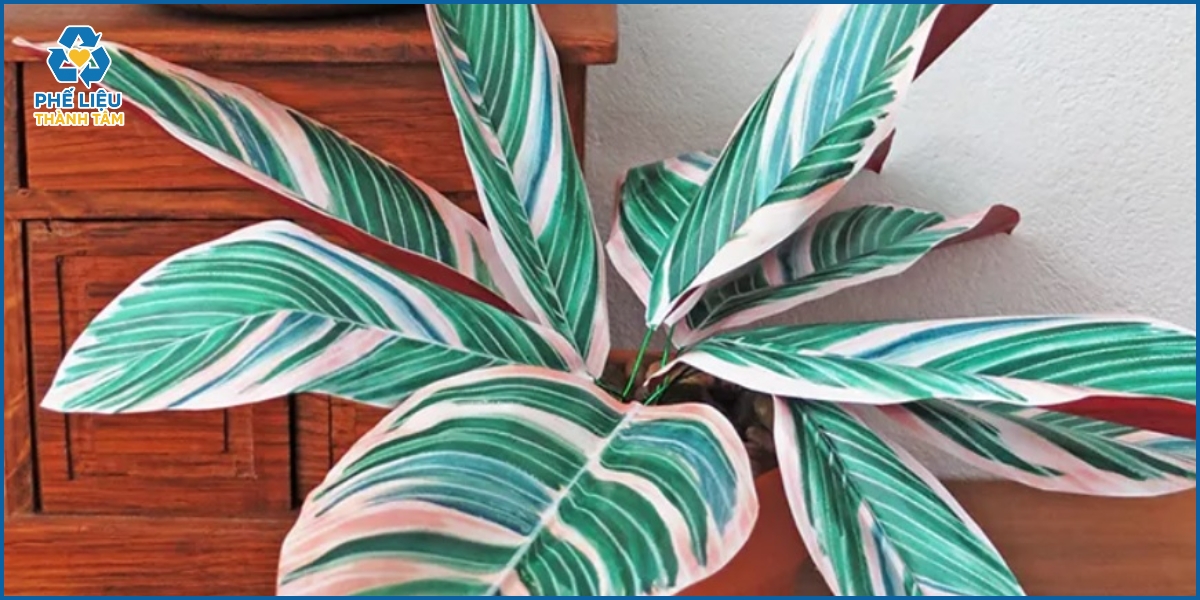 Mẹo để cây giả trông tự nhiên